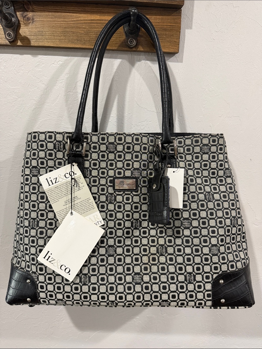 NWT Liz & Co. Laptop Friendly Boarding Tote 3-Piece Set - Black/Gray